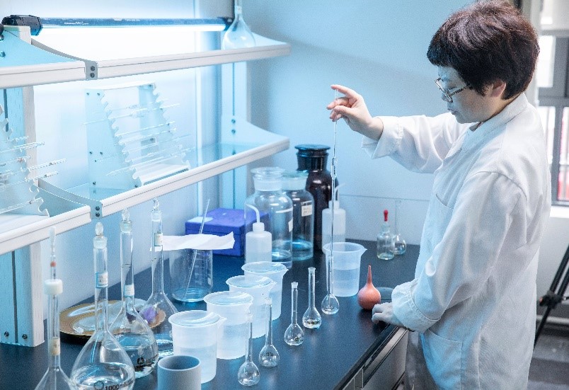 博清生物超纯水机：科研实验室分析检测中的应用价值
